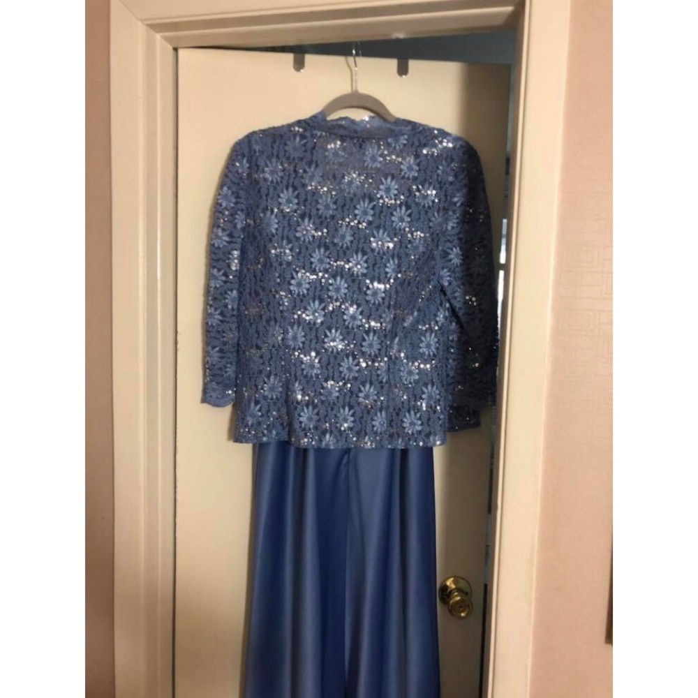Alex Evenings mother of the bride gown with jacket - Picture 4 of 8